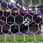 Eurocopa: Francia y Portugal a cuartos de final de manera sufrida