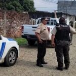 Adulto mayor estaba enterrado en el patio de una casa