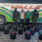 Policía Nacional aprehendió a dos sujetos y decomisó 400 litros de ácido sulfúrico en operativo antinarcóticos en Ibarra