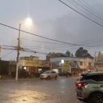 Rayo mató a un estudiante en medio de una intensa lluvia, en Quito