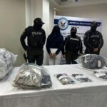 Una aprehendida, armas y más indicios fueron los resultados de operativo policial al sur de Quito