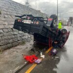 Camioneta sufre percance en la avenida De las Américas