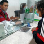 La ley de integridad pública también dispone que algunas cooperativas de ahorro y crédito pasen a convertirse en bancos