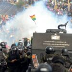 El gobierno de Bolivia denunció que narcotraficantes armados se infiltraron en las protestas que dejaron cinco muertos