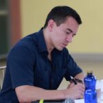 Daniel Noboa hace reformas en compra de seguros privados y vehículos para el sector público