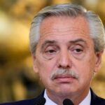 Procesaron al ex presidente Alberto Fernández en la causa Seguros