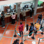 ¿Por qué algunas cooperativas deberán convertirse en bancos, según la Ley de Integridad Pública?