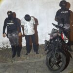 Un presunto delincuente fue abatido y un aprehendido tras persecución