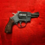 Fiscalía formula cargos contra procesado por tráfico de heroína y tenencia de armas de fuego