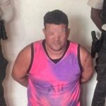 Policía aprehendió un ciudadano que realizó disparos a un domicilio en Quinindé