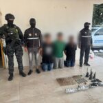 Policía aprehendió a tres ciudadanos por presunto asesinato e incautó municiones, explosivos y droga en Patricia Pilar, Los Ríos