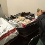 Justicia absuelve a hermanas que ingresaron a Ecuador con $2,1 millones