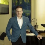 Alberto Acosta Burneo, un liberal curado de espanto