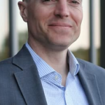 Maestro de EEUU y su hijo murieron tras ser atacados por un enjambre de avispas asesinas en el sudeste asiático