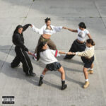 Mari La Carajita estrena “Marik YA!”: un himno femenino directo, colorido y lleno de cultura