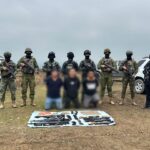 Policía capturó a un Individuo de Interés Penal Relevante (IIPR) y dos sujetos más por almacenamiento de armas, municiones y explosivos en Azuay