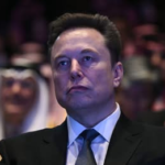 Elon Musk lanza predicción sobre el año en el que la IA podría superar a los humanos