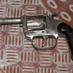 Procesado por porte no autorizado de armas y receptación cumple prisión preventiva