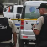 Ataque armado en peluquería de Pascuales, guayaquil, deja cuatro fallecidos y 49 indicios balísticos