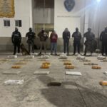 Aprehendimos dos ciudadanos que transportaban 90 kilos de marihuana en Carchi