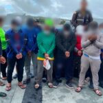 Policía Nacional trasladó a 21 PPL y 1,5 toneladas de cocaína desde Galápagos hacia el territorio continental ecuatoriano