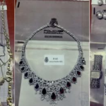 El juez ordena a una histórica joyería de Madrid la tasación de las joyas halladas en el registro a la oficina de Zapatero