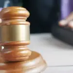 Aquiles Á. es llamado a juicio por presunto incumplimiento de decisiones legítimas