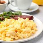 Desayuno saludable: 6 hábitos comunes que debes evitar para cuidar tu hígado y metabolismo