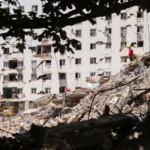 No hay grúas para sacar a Fabio, el niño de 9 años atrapado tras el terremoto