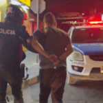 Policía Nacional aprehende a dos personas e incauta droga y otros indicios en Riobamba