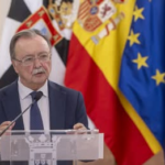 Vivas anuncia que el Gobierno baraja “fortalecer” la frontera de Ceuta con obras de infraestructura de “carácter urgente”