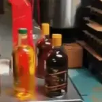 3 procesados cumplen prisión preventiva por un caso de licor adulterado