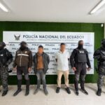 Dos presuntos integrantes de “Los Lobos” fueron aprehendidos con más de 87 mil dosis de cocaína en Carchi