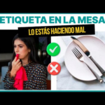 10 errores de modales que debes evitar en público