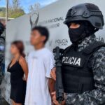 Aprehendimos a dos sujetos e incautamos un arma de fuego y dos motocicletas reportadas como robadas en Esmeraldas