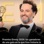 Premios Emmy 2026: estos son los ganadores de una gala en la que hizo historia la serie de comedia “Widow’s Bay”