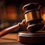 2 sentenciados a 3 años de prisión por abuso de confianza