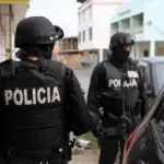 4 policías son procesados por presuntos delitos durante una aprehensión en Quito