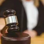 2 personas son sentenciadas por el asesinato de una funcionaria del CPL de Loja