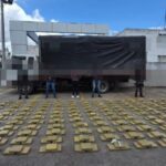 Policía Nacional incautó más de 476 Kilogramos de marihuana ocultos en un Camión en Tulcán