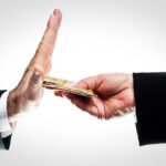 Contratista se declara culpable de pagar sobornos relacionados con contratos de reparación de instalaciones del Servicio Postal de EE. UU.